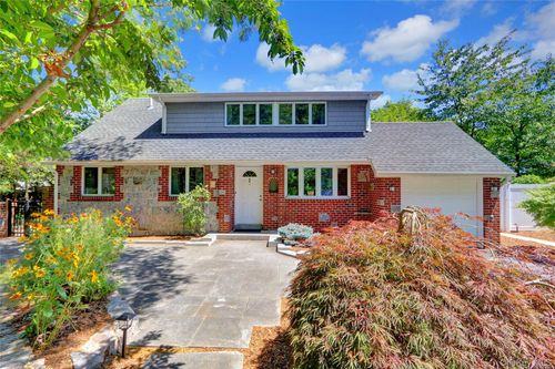 1 Burr Rd, E Northport, NY, 11731-5331 | Card Image