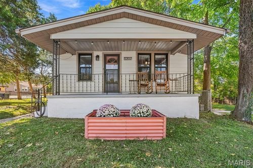 5302 Heege Road, St Louis, MO, 63123 | Card Image