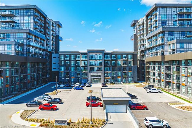 902 - 450 Dundas St E, House attached with 2 bedrooms, 2 bathrooms and 2 parking in Hamilton ON | Image 5