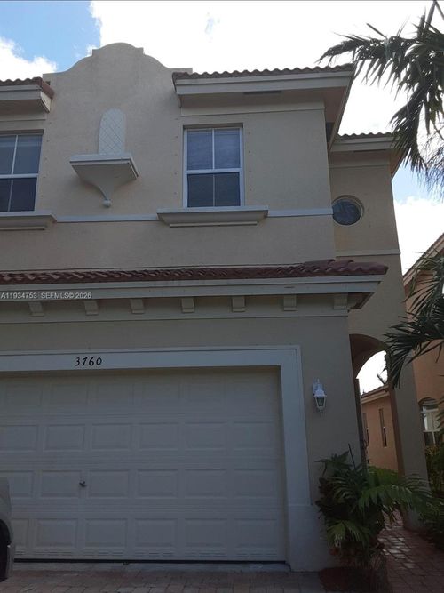 3760 Ne 9th Ct, Homestead, FL, 33033-5841 | Card Image