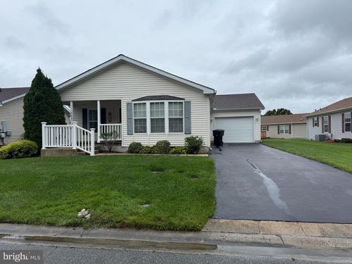 549-549 Weaver Dr, DOVER, DE, 19901-1379 | Card Image