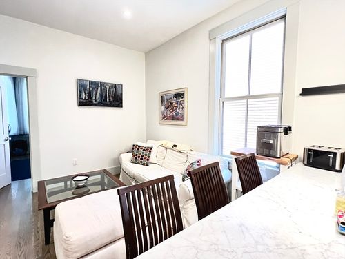 1a-15 Boardman St, Cambridge, MA, 02139-1915 | Card Image