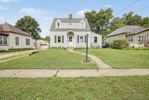 829 S Locust St, Pontiac, IL, 61764-2634 | Card Image