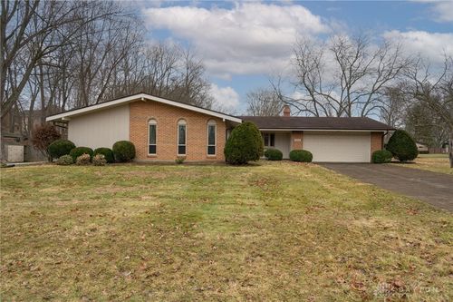 494 Towncrest Drive, Beavercreek, OH, 45434 | Card Image
