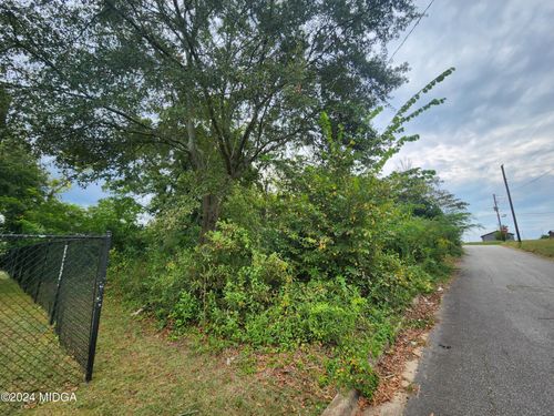 727 Smith St, Macon, GA, 31217-4078 | Card Image