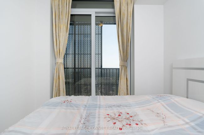 4708 - 8 Eglinton Ave E, Condo with 2 bedrooms, 2 bathrooms and null parking in Toronto ON | Image 20