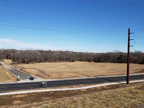 XXXX Se 29th St, Topeka, KS, 66605 | Card Image