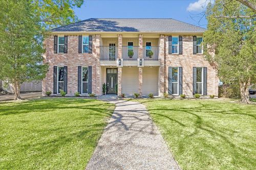 1030 Crossroads Dr, Houston, TX, 77079-5018 | Card Image