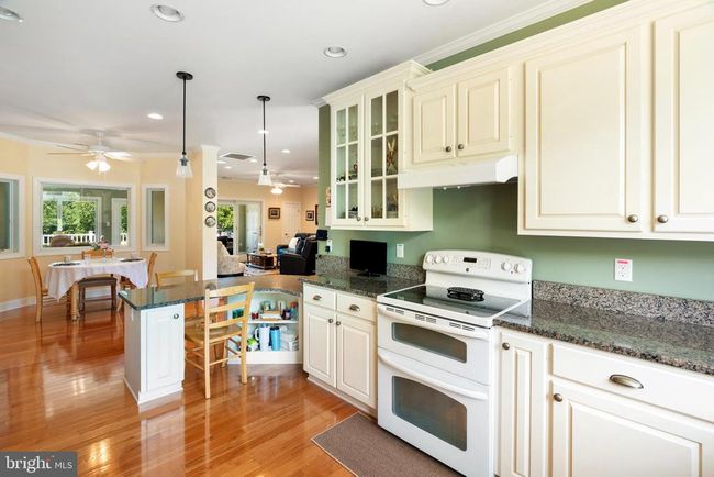 501 Forest View Rd, House other with 3 bedrooms, 3 bathrooms and null parking in Edinburg VA | Image 13