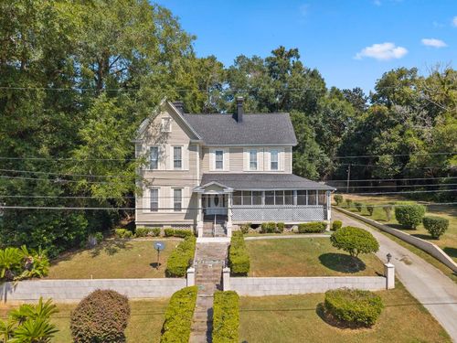 618 W Washington St, Quincy, FL, 32351-2228 | Card Image