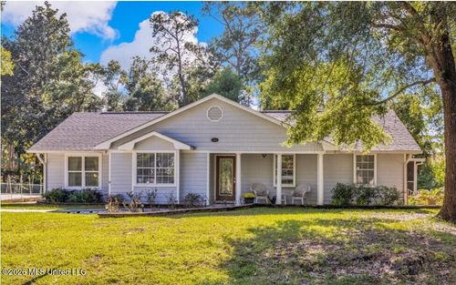 9321 Coconut Dr, Ocean Springs, MS, 39564-9754 | Card Image