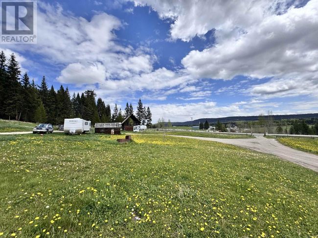 4656 Canim Hendrix Lake Rd, House other with 3 bedrooms, 2 bathrooms and null parking in Forest Grove BC | Image 4