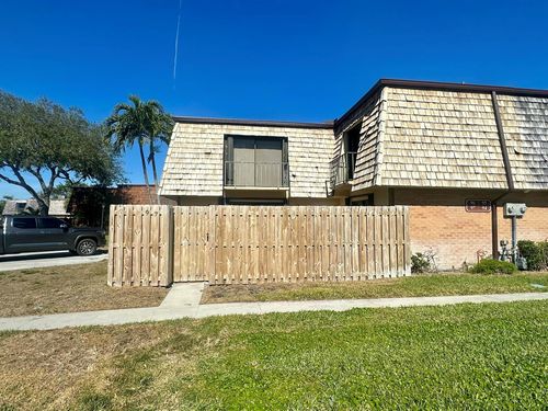 97 Lake Arbor Dr, Palm Springs, FL, 33461-2151 | Card Image