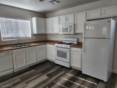 5150 Starter Ave, Las Vegas, NV, 89156-5672 | Card Image