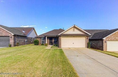8710 Kimberly Dawn Drive, Southaven, MS, 38671 | Card Image
