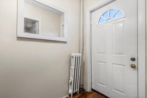 729 Taylor Ave, Bronx, NY, 10473-3411 | Card Image