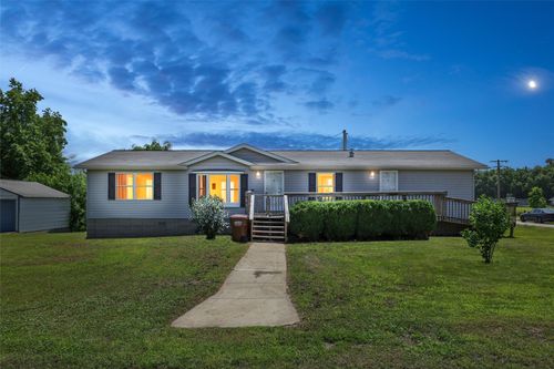 101 Metcalf St, Maxwell, IA, 50161-2045 | Card Image