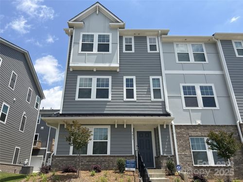 7017 Bryce Ave, Charlotte, NC, 28217-0431 | Card Image