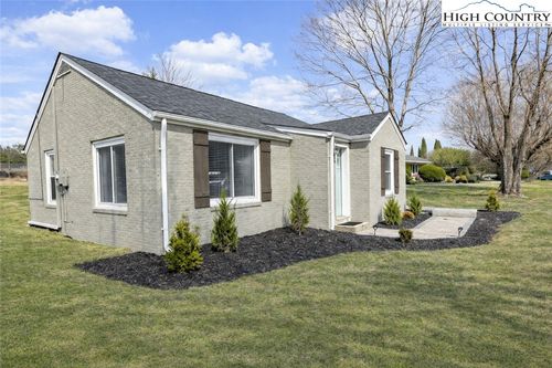 230 Beaver Creek Rd, West Jefferson, NC, 28694-7306 | Card Image