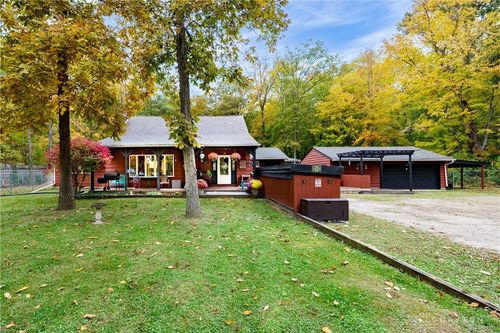 2214 E Lower Springboro Rd, Waynesville, OH, 45068-9335 | Card Image