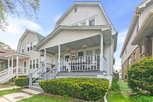 4915 W Winnemac Ave, Chicago, IL, 60630-2434 | Card Image