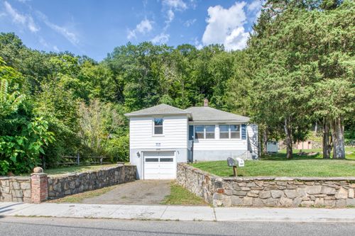 38 Woodside Ave, Seymour, CT, 06483-2714 | Card Image