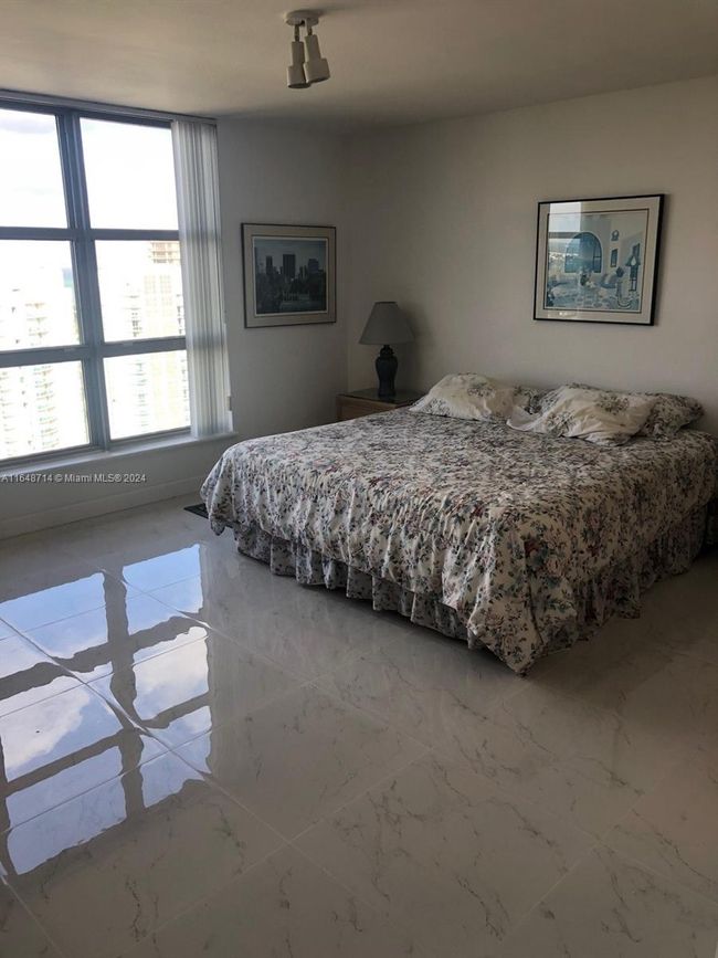 APT-3004 - 3500 Mystic Pointe Dr, Condo with 2 bedrooms, 2 bathrooms and null parking in Aventura FL | Image 6