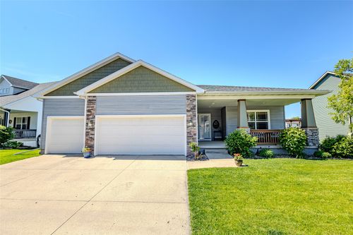 160 Broderick Drive, Waukee, IA, 50263 | Card Image