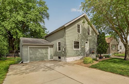 815 12th Ave Se, Rochester, MN, 55904-7245 | Card Image