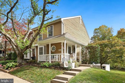 1651 Poplar Grove Dr, RESTON, VA, 20194-1739 | Card Image