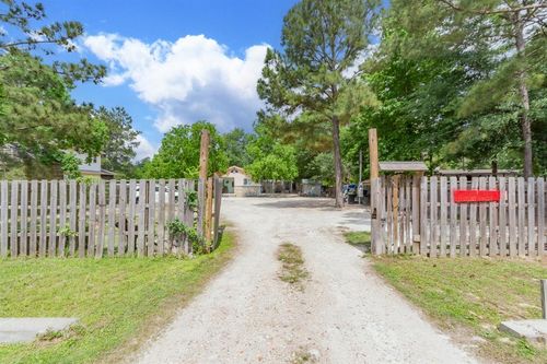 109 County Road 3413, Cleveland, TX, 77327-1317 | Card Image