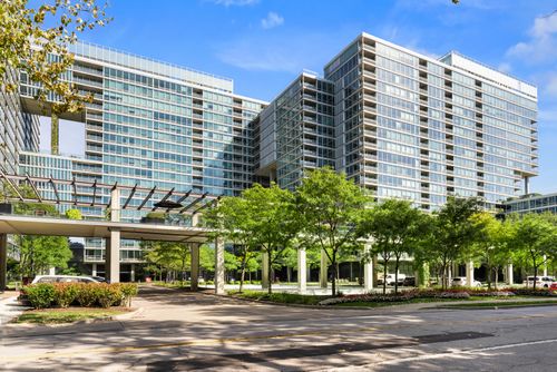 unit-510-9715 Woods Dr, Skokie, IL, 60077-4440 | Card Image