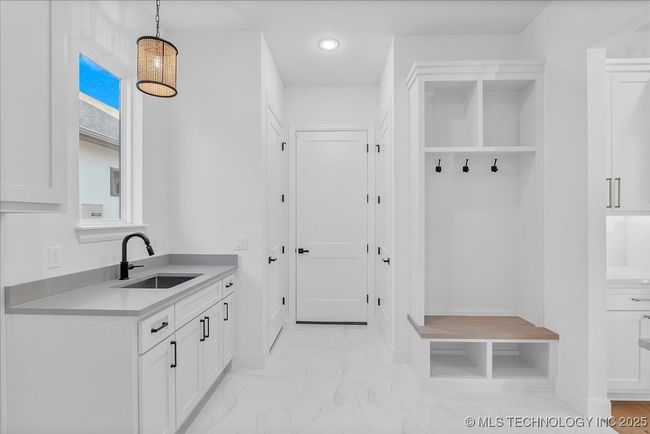 1228 N 72 Nd St, House other with 3 bedrooms, 3 bathrooms and null parking in Broken Arrow OK | Image 20