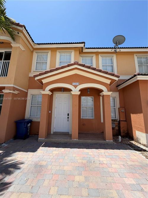 10904 Sw 240th Ln, Homestead, FL, 33032-4704 | Card Image