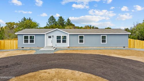 285 Stone Corral Dr, Sun Valley, NV, 89433-7126 | Card Image