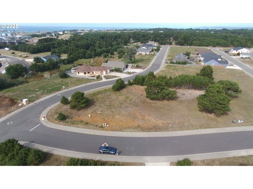 2776 Lincoln Ave Sw, Bandon, OR, 97411-9589 | Card Image