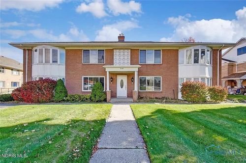 apt-6-2148 Richards Rd, Ottawa Hills, OH, 43606-2566 | Card Image