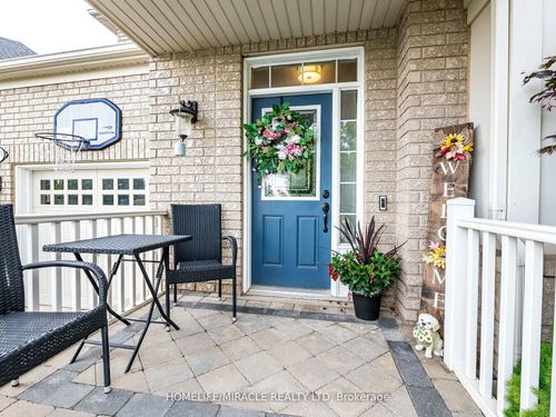 851 Bennett Blvd, Milton, ON, L9T6X9 | Card Image