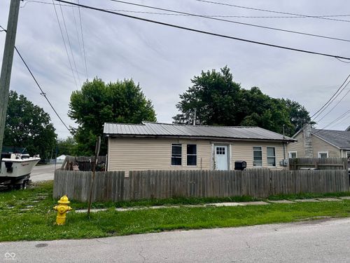 859 Myrtle Ave, Frankfort, IN, 46041-1241 | Card Image