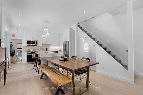 575 Mary St, Hamilton, ON, L8L4X8 | Card Image