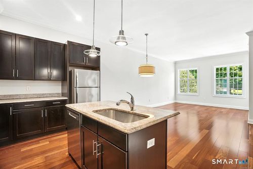 apt-a403-142 East Ave, Norwalk, CT, 06851-5770 | Card Image