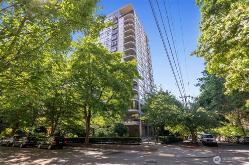 202-1120 Spring St, Seattle, WA, 98104-3581 | Card Image