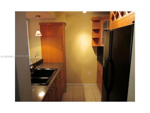 c202-7075 Nw 186 St, Miami, FL, 33015 | Card Image