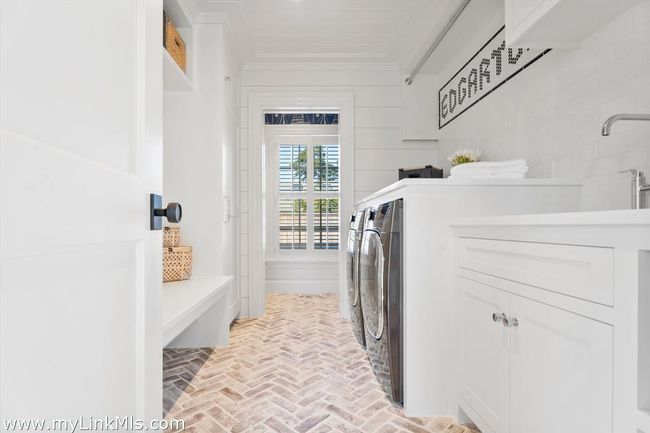 43 Peases Point Way S, House other with 4 bedrooms, 7 bathrooms and null parking in Edgartown MA | Image 26