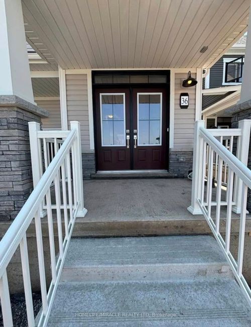 36 Port Cres, Welland, ON, L3B6C5 | Card Image