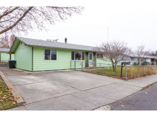 305 W Laird Ave, Hermiston, OR, 97838 | Card Image