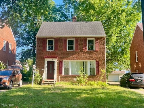 17316 Stockbridge Ave, Cleveland, OH, 44128-1727 | Card Image