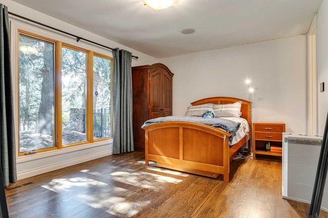 40 Eagle Ridge Pl Sw, House other with 5 bedrooms, 5 bathrooms and 8 parking in Calgary AB | Image 33