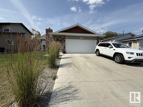 632 Warwick Rd Nw, Edmonton, AB, T5X4R3 | Card Image