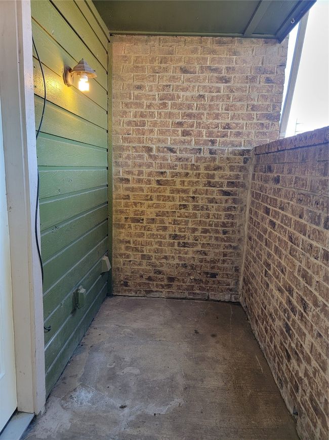 101 - 9837 Walnut St, Condo with 2 bedrooms, 1 bathrooms and null parking in Dallas TX | Image 16